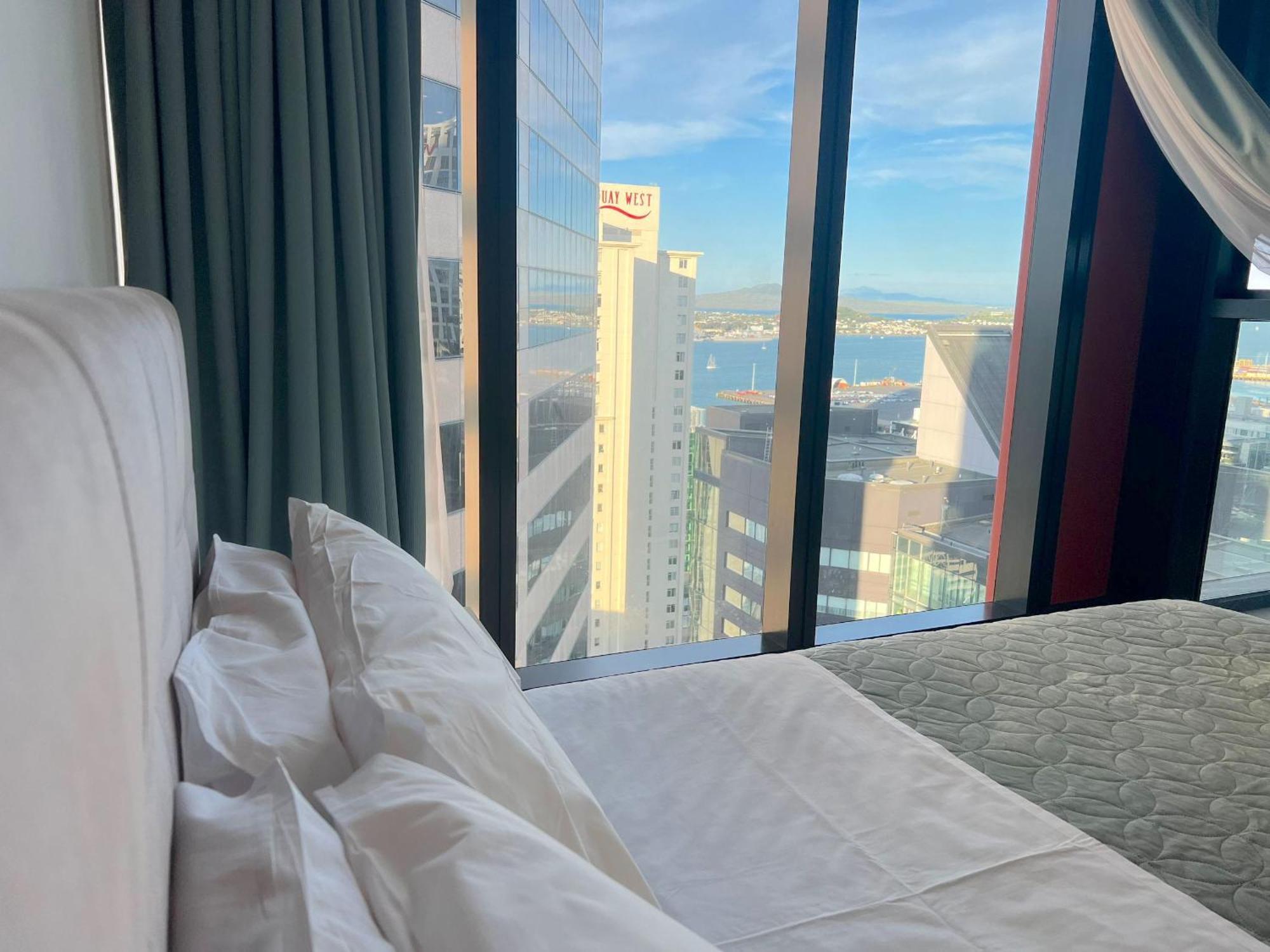 Magnificent Harbour View Skytower View Apartment In Cbd 奥克兰 外观 照片