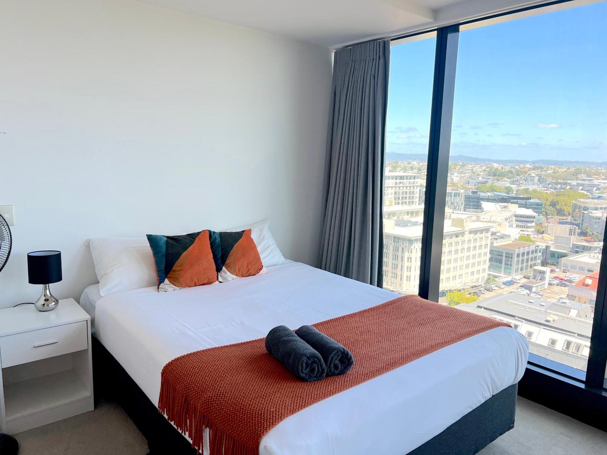 Magnificent Harbour View Skytower View Apartment In Cbd 奥克兰 外观 照片