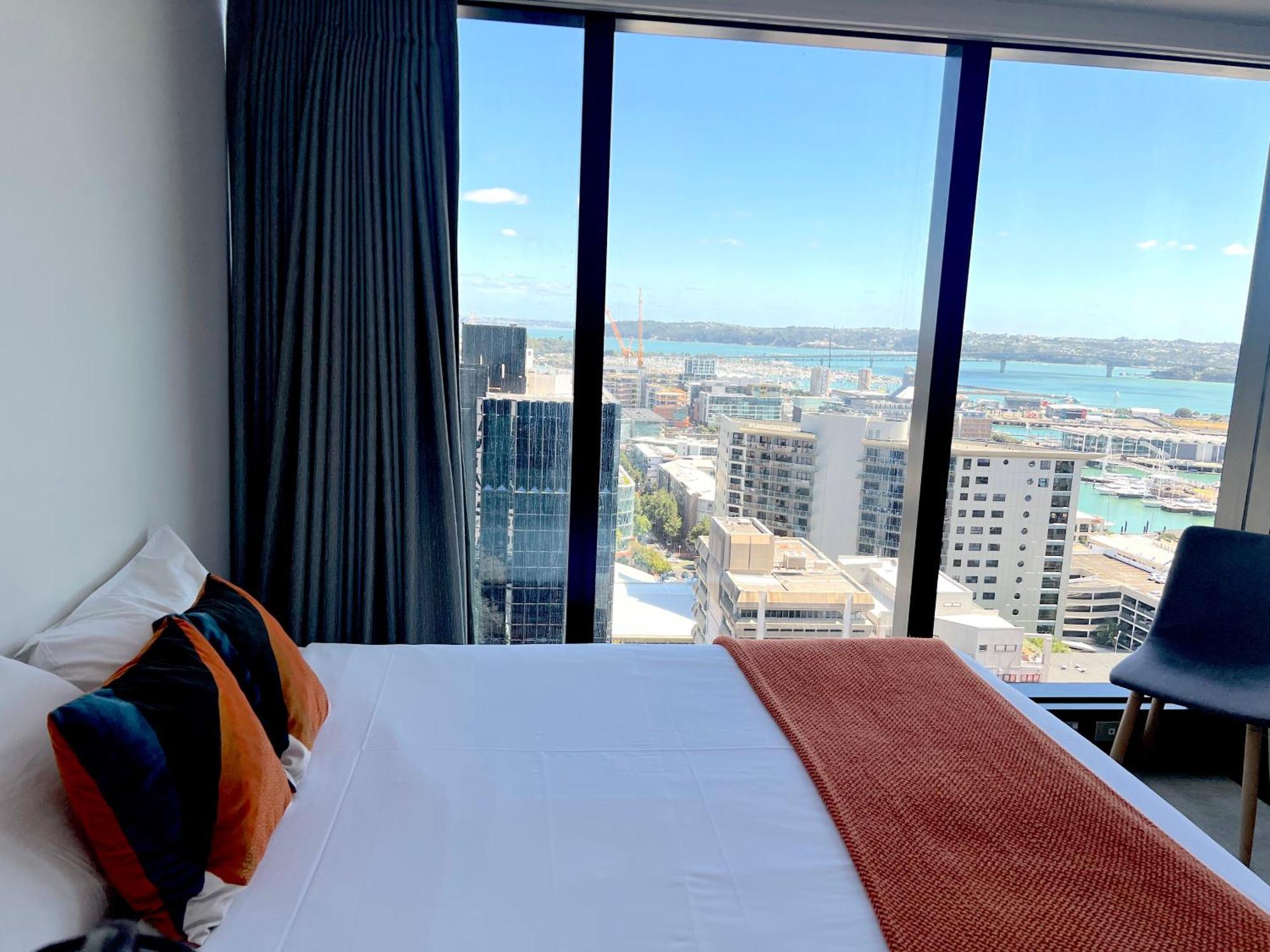 Magnificent Harbour View Skytower View Apartment In Cbd 奥克兰 外观 照片