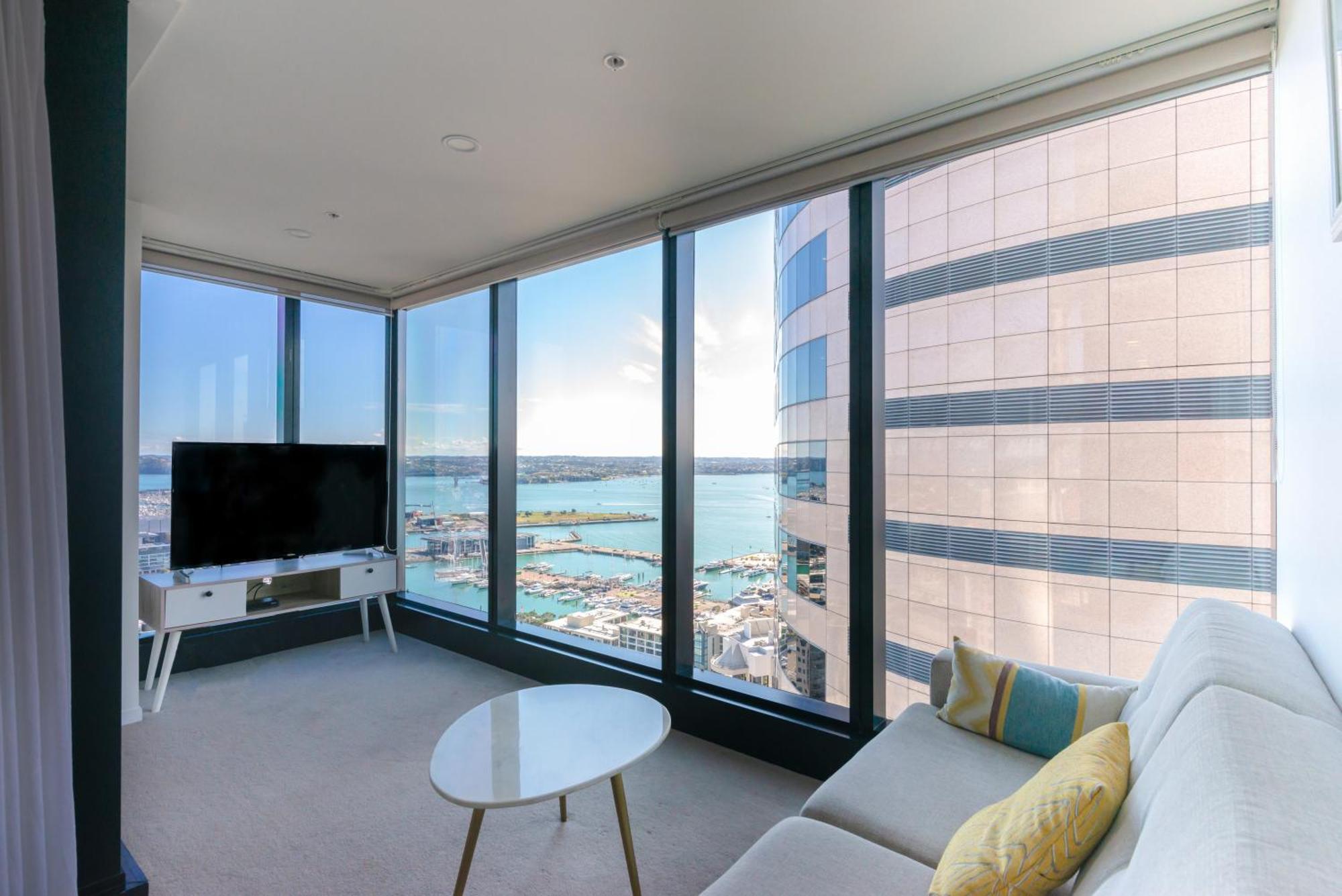 Magnificent Harbour View Skytower View Apartment In Cbd 奥克兰 外观 照片